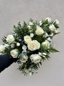 Valkoinen Lumous suruvihko