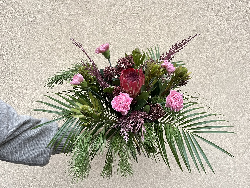 Florannan joulukimppu Protea on floritimme Ellan suunnittelema.