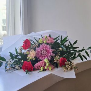 Ystävänpäivän kukkakimppu